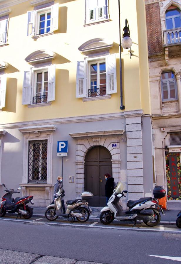Casa Romano Suites トリエステ エクステリア 写真