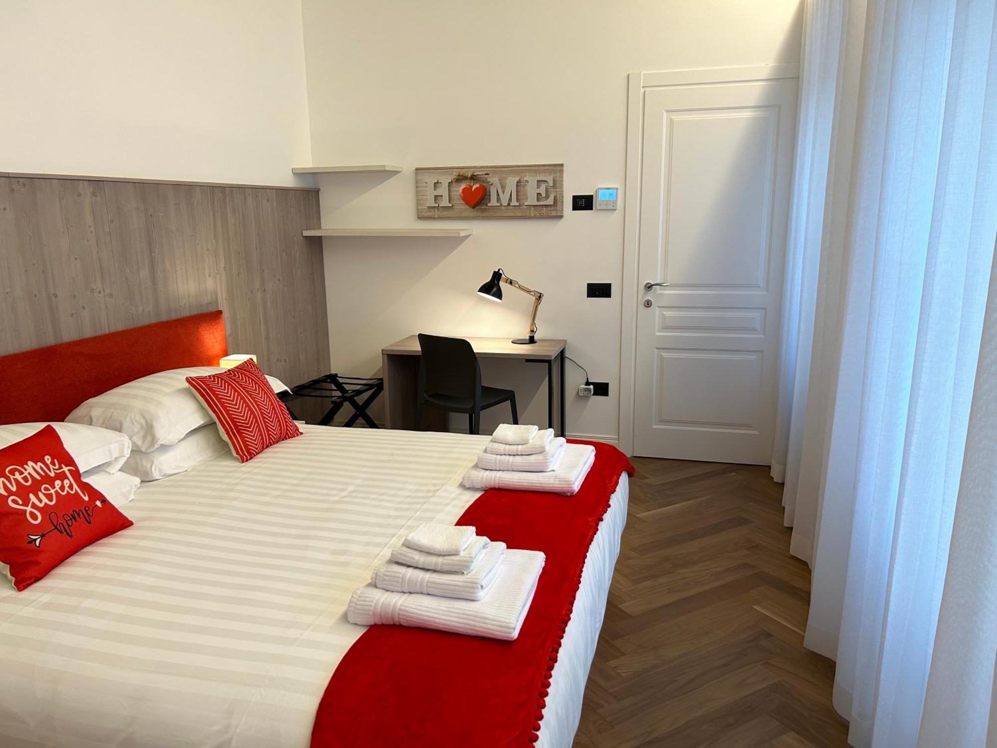Casa Romano Suites トリエステ エクステリア 写真