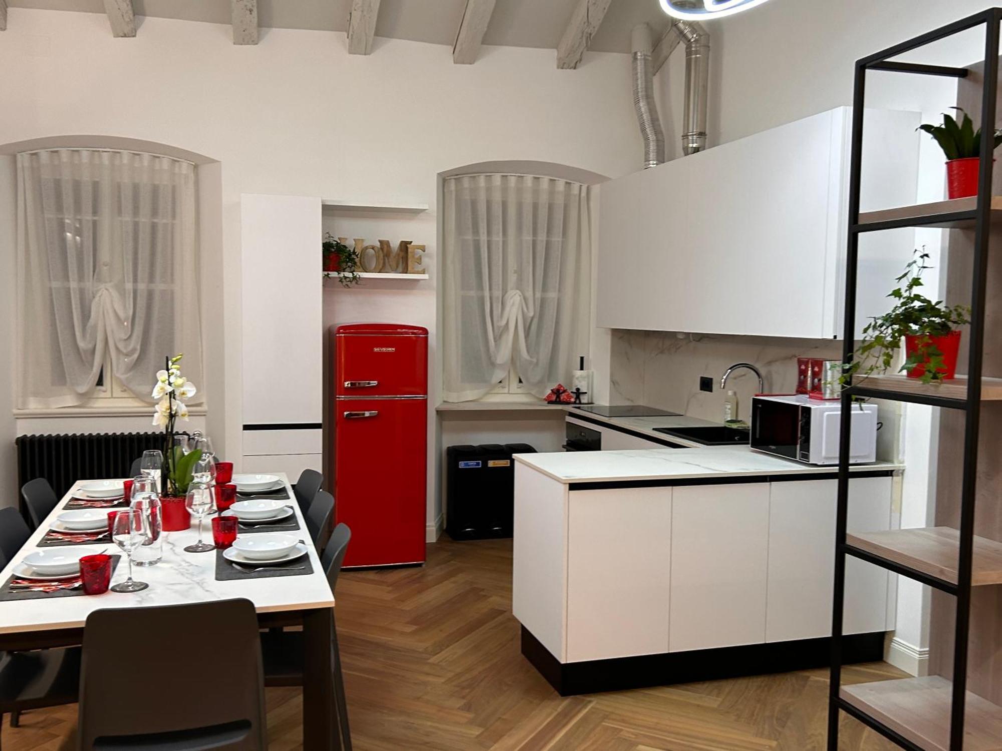 Casa Romano Suites トリエステ エクステリア 写真