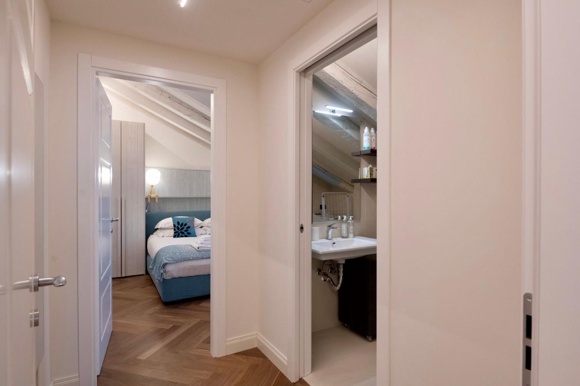Casa Romano Suites トリエステ エクステリア 写真